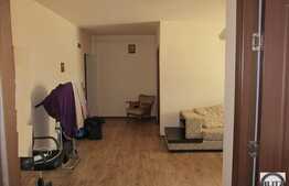 De vanzare 2 camere, 55 mp, balcon, zona strazii Florilor! Parcare inclusa!