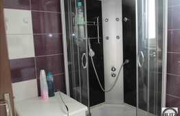 De vanzare 2 camere, 55 mp, balcon, zona strazii Florilor! Parcare inclusa!