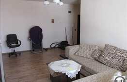 De vanzare 2 camere, 55 mp, balcon, zona strazii Florilor! Parcare inclusa!