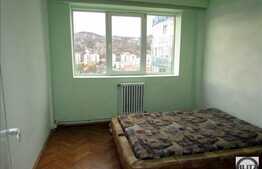 3 camere, decomandat, 65 mp, mobilat complet , zona strazii Arinilor