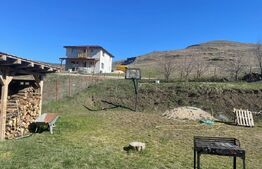 Casa cu 4 camere, 600 mp de teren, Campenesti