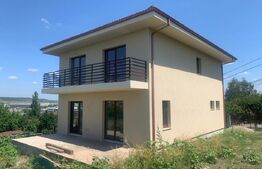 Casa individuala, teren 450 mp, Sanicoara