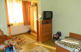 Apartament 4 camere, 100 mp, etaj intermediar, loc de parcare, zona Florilor
