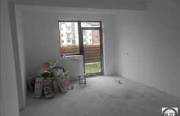 Apartament in imobil tip casa, 3 camere, 74 mp, GRADINA de 30 mp! Zona Cetatii!