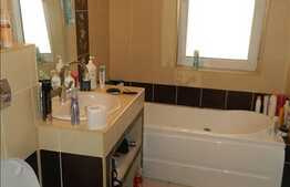 2 camere de vanzare, cu loc parcare, zona magazinul Profi