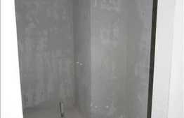 2 camere decomandate, 57 mp, semifinisat, etaj intermediar, zona Iulius Mall