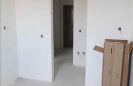 2 camere decomandate, 57 mp, semifinisat, etaj intermediar, zona Iulius Mall