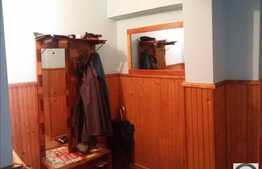 Apartament de vanzare, 3 camere, 64 mp, decomandat, zona Iulius Mall