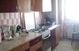 Apartament de vanzare, 3 camere, 64 mp, decomandat, zona Iulius Mall
