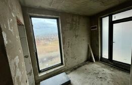 Casa individuala, 4 camere,136mp, teren 700mp, garaj 21mp, intrare Chinteni