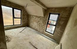 Casa individuala, 4 camere,136mp, teren 700mp, garaj 21mp, intrare Chinteni