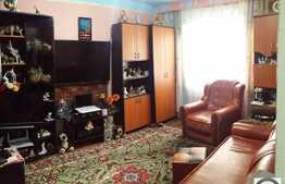 Vanzare apartament 3 camere, 64 mp, partial mobilat, zona strazii Aurel Vlaicu