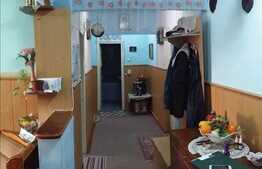 Vanzare apartament 3 camere, 64 mp, partial mobilat, zona strazii Aurel Vlaicu