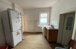 Pret atractiv: casa 125 mp utili si 342 mp teren, zona centrala Turda