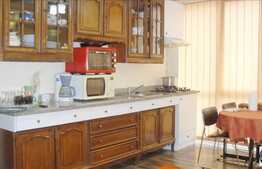 3 camera, 52 mp, etaj intermediar, mobilat complet,  zona strazii Mehedinti