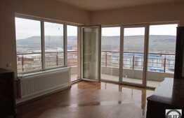 De vanzare 2 camere, 58 mp, decomandat, balcon de 12 mp! Zona POLUS!