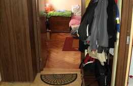 Vanzare apartament 3 camere semidecomandate, 87 mp, la casa. Boxa 30 mp!