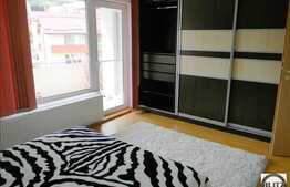 3 camere de vanzare 82 mp utili,  1 loc de parcare si garaj incluse in pret