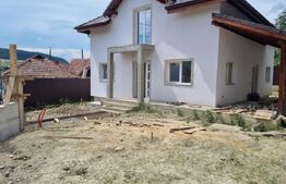 Casa individuala 151mp, 5 camere, curent trifazic teren 580mp, CF, Chinteni