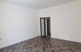 Casa de inchiriat, 6 camere, Centru