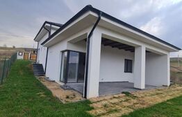 Casa individuala, 4 camere, 120 mp, zona Campenesti 