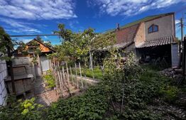 Casa individuala, 64 mp utili, 241 mp teren, zona de bloc - RrM1 strada Campina 