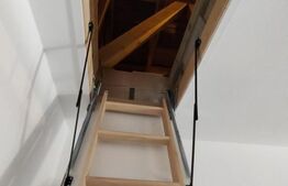 Apartament 3 camere + 55mp de curte Sanpetru