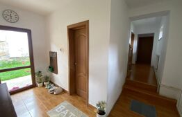 Casa deosebita cu 6 camere, 156mp, Sacele - zona Turches teren mare