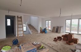 Casa 180 mp utili +470 mp teren,in Dezmir