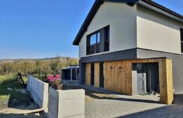 Casa unifamiliala cu pompa de caldura si panouri fotovoltaice,Chinteni