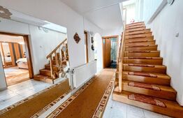 Vila deosebita de 534 mp, 1800 mp, terasa, Codlea 