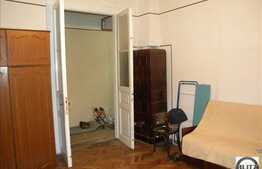 47 mp la o camera pe Memorandumului!