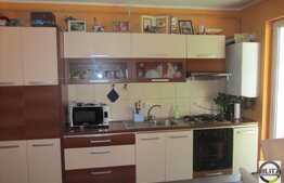 Apartament de vanzare, 2 camere 54 mp cu gradina de 30 mp, zona strazii Eroilor!