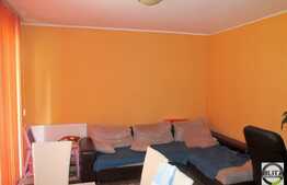 Apartament de vanzare, 2 camere 54 mp cu gradina de 30 mp, zona strazii Eroilor!