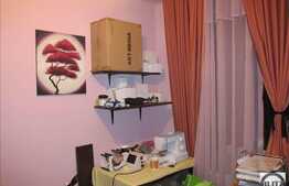 Apartament modern cu 3 camere, 56 mp, pod de 10 mp, parcare! Zona Terra!