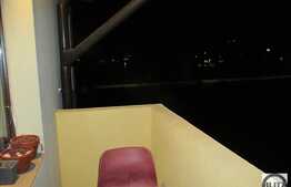 Apartament modern cu 3 camere, 56 mp, pod de 10 mp, parcare! Zona Terra!