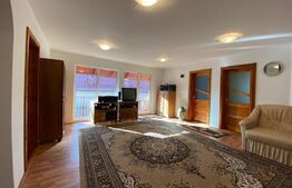 Casa pretabila pentru pensiune SPA, 200 mp utili, 1000 mp teren, Tarlungeni