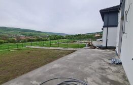 Casa individuala de 120 m2, 600 m2 teren in Corusu