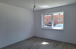 Garsonieră de vânzare, 40 mp, în Sânpetru