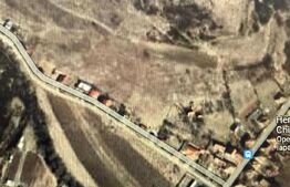 Teren intravilan 1400 mp în Mera, zonă liniștită de case