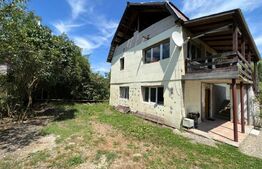 Casa la rosu cu, 900mp teren, Chinteni