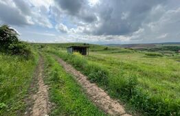 Teren intravilan, 2150 mp, Deusu