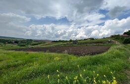 Teren intravilan, 2150 mp, Deusu