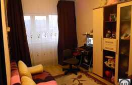 Garsoniera, 22 mp utili, etaj intermediar, zona Calea Baciului