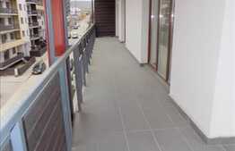 Apartament cu 3 camere, 85 mp, imobil nou, parcare subterana, terasa 40 mp, totul nou