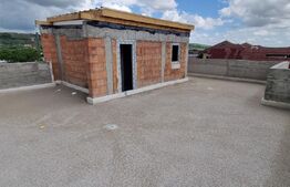 Apartament 3 camere, terasa de 60mp, parcare, zona Ira 