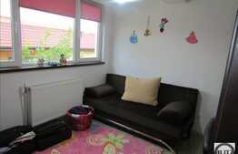 De vanzare apartament 3 camere, 65 mp, parcare, zona strazii Nicolae Draganu