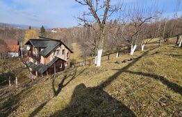 Casa de vacanta sau de locuit P+M de 96 mp, cu teren de 800 mp, Bran-Sohodol