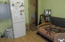 Apartament cu 1 camera, decomandat, 40 mp utili, balcon! Zona strazii Eroilor!