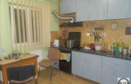 Apartament cu 1 camera, decomandat, 40 mp utili, balcon! Zona strazii Eroilor!